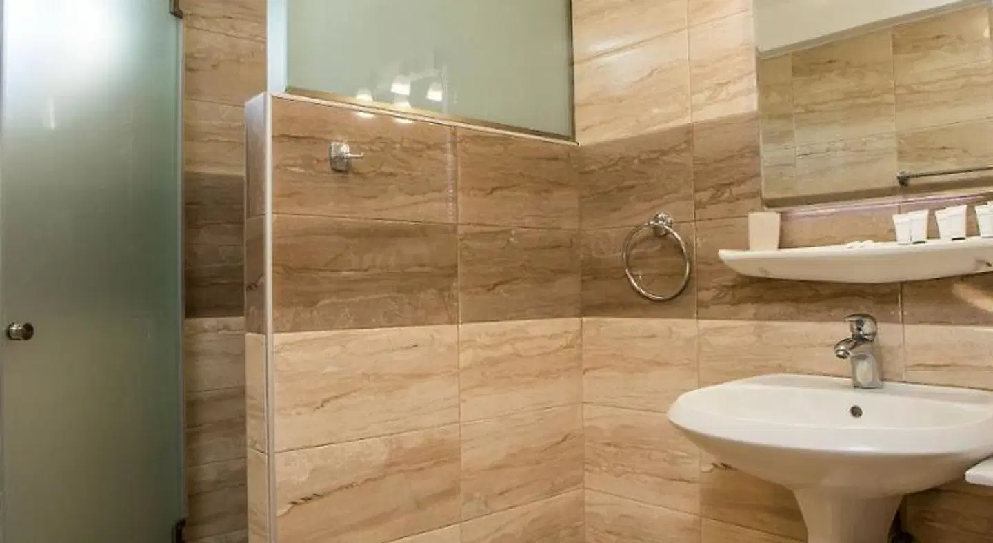 Rea Hotel Badezimmer