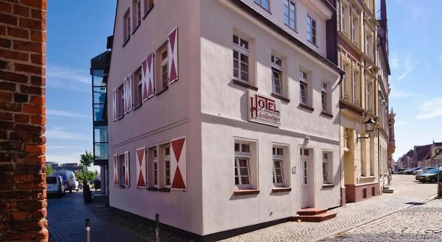 Hotel Am Alten Hafen EXTERIOR
