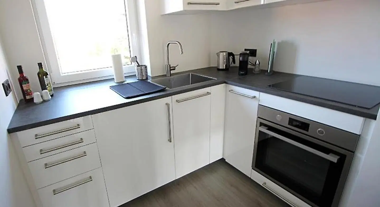 Uraha Apartments ROOM_EXAMPLE