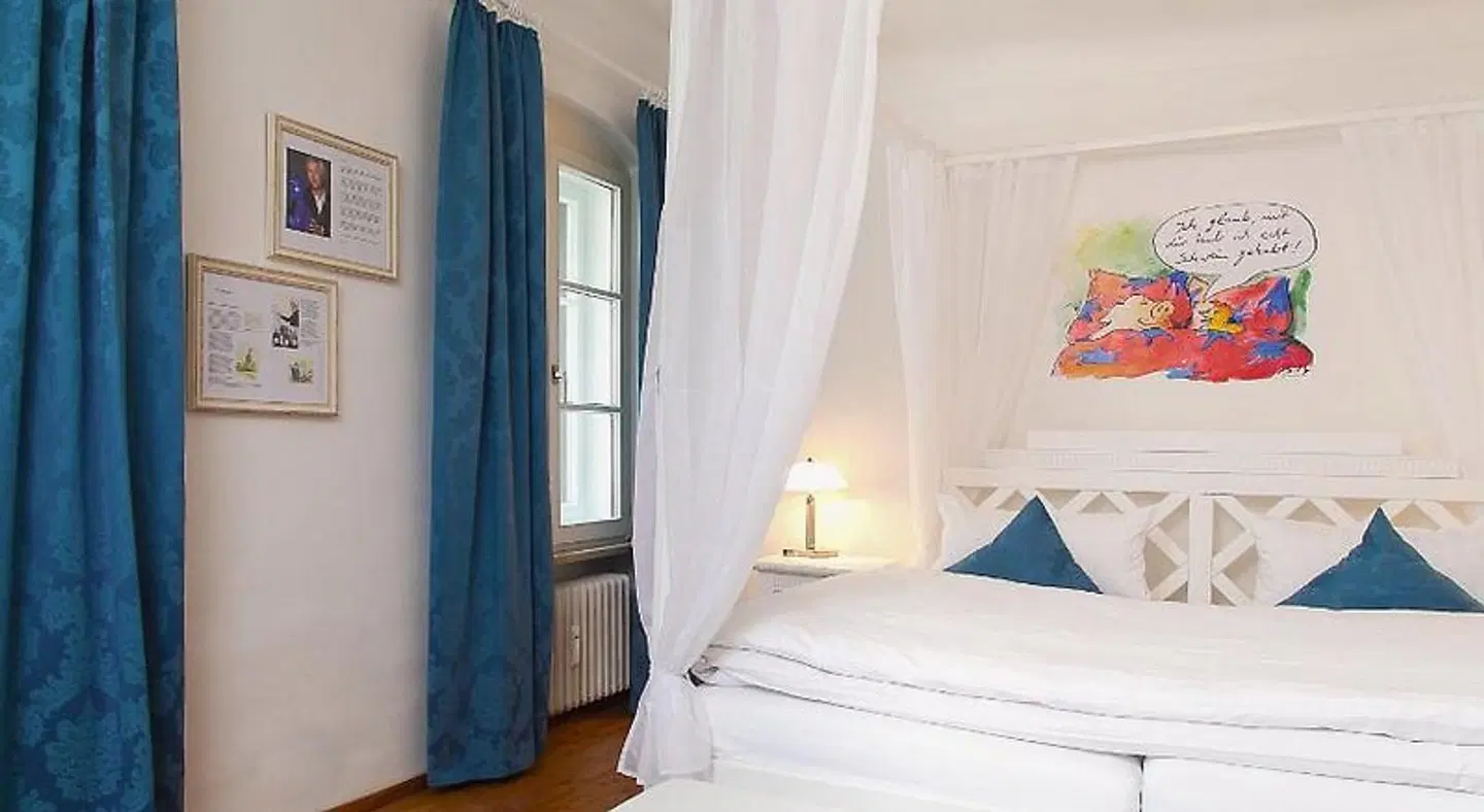 Restaurant Dicker Mann Hotel zum Blauen Krebs ROOM_EXAMPLE