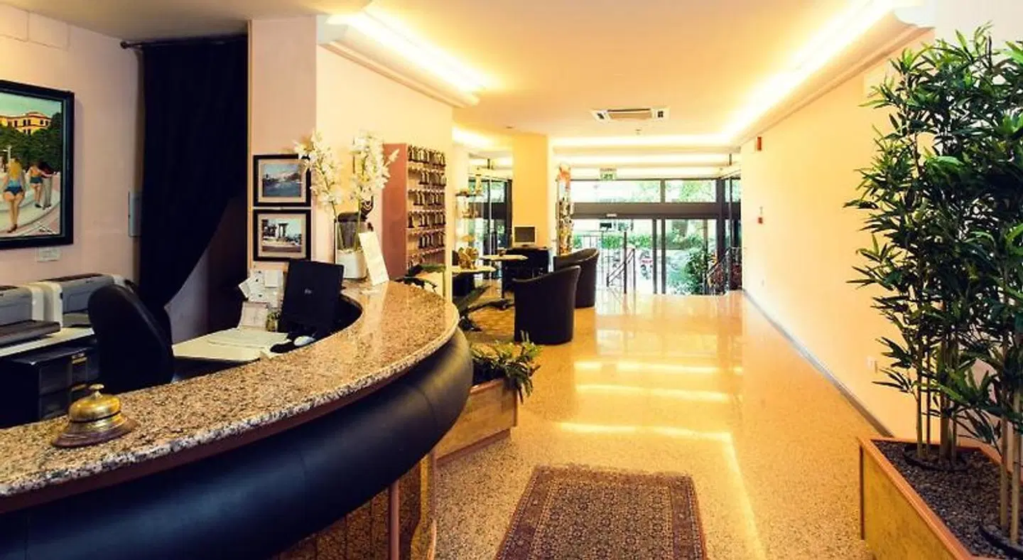 Antares LOUNGE_LOBBY