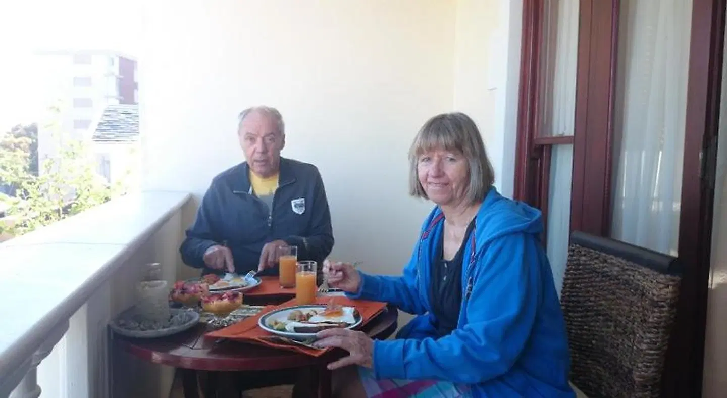 Stadium Guest House PEOPLE