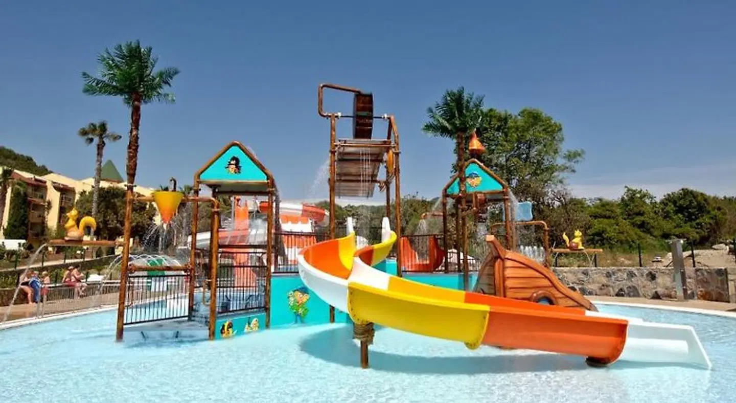 TUI BLUE Pascha Bay OUTDOOR_POOL