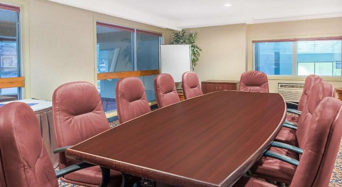 Ramada Inn & Suites Canmore Konferenz
