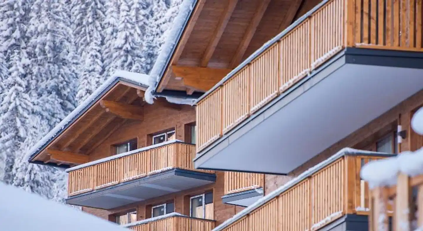 Chalet Dorf Wagrain Alpenleben Modellaufnahme