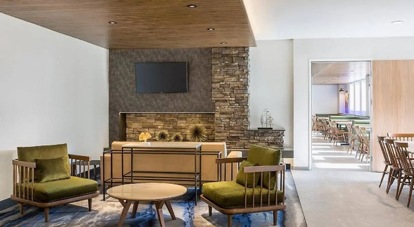 Fairfield by Marriott Inn & Suites Des Moines Downtown Bar