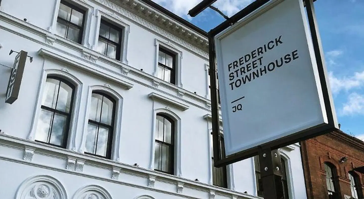Frederick Street Townhouse EXTERIOR