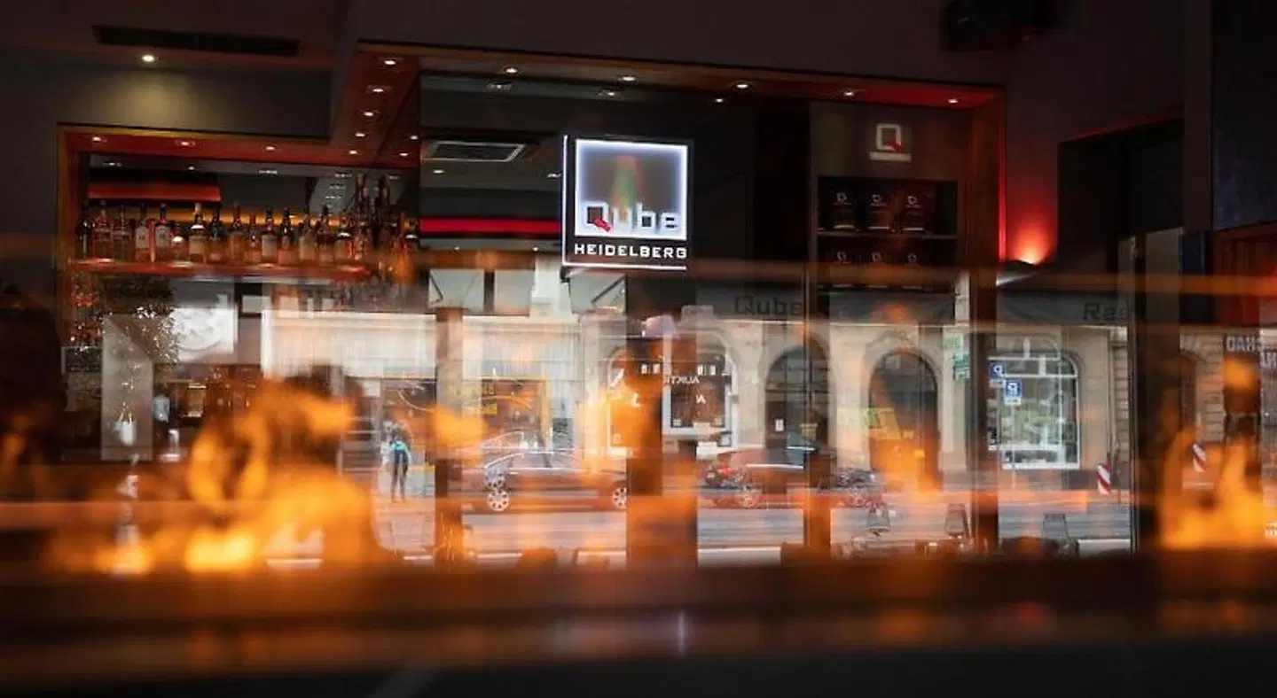 Qube Bar
