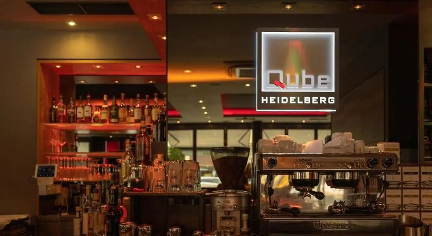Qube Restaurant