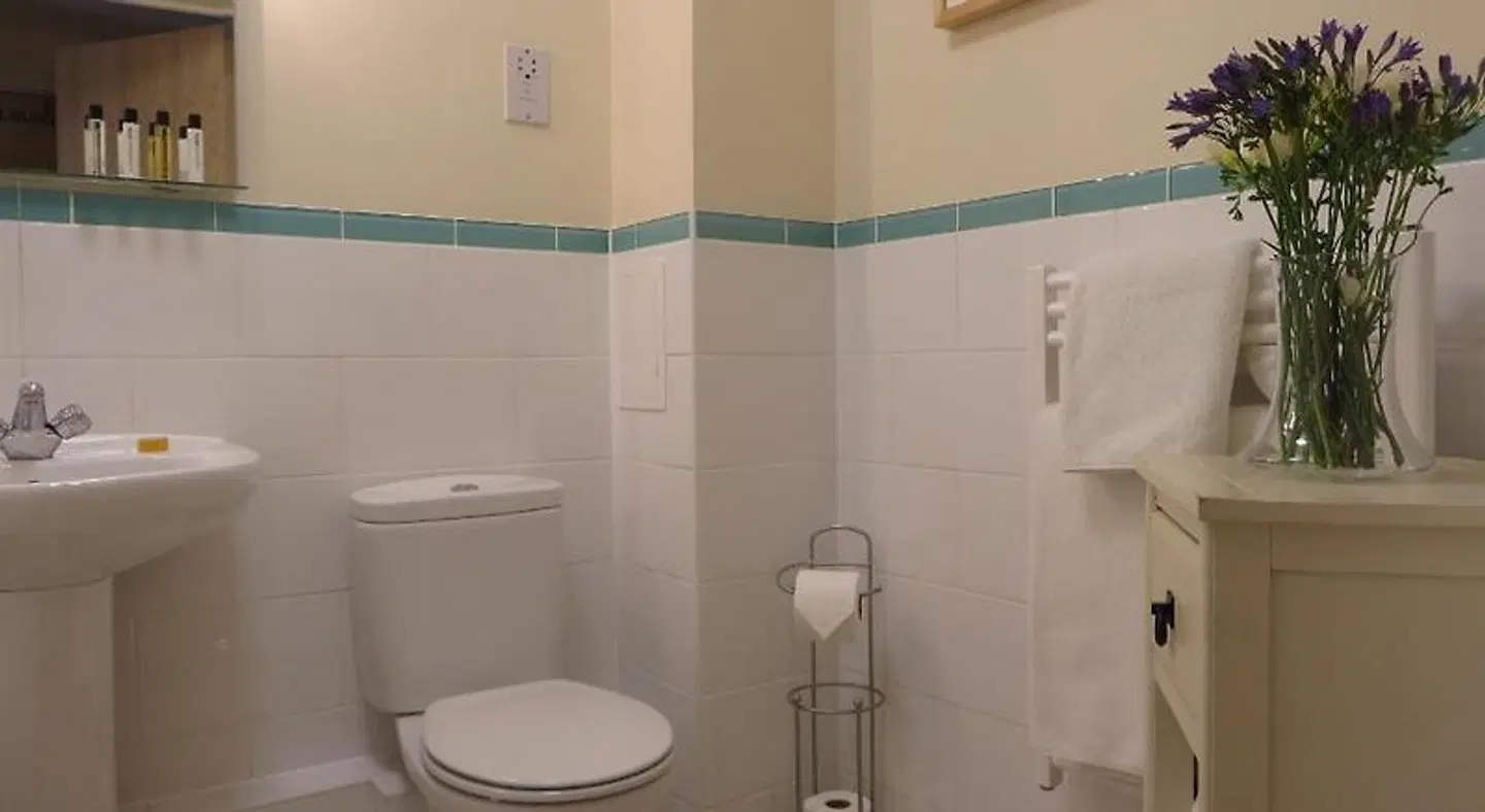 CityStay - Warren Close Badezimmer