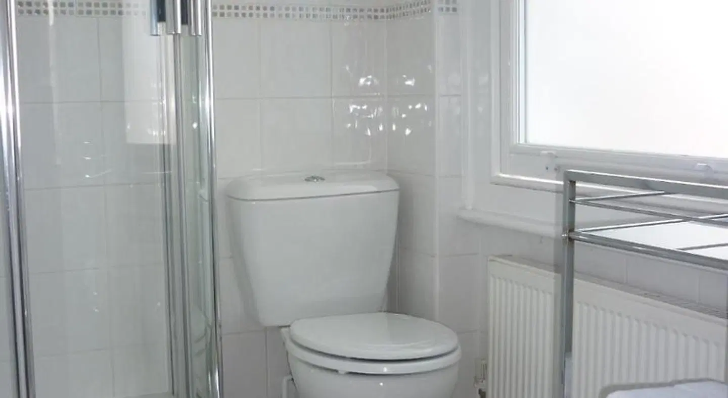 Marple Cottage Guest House Badezimmer