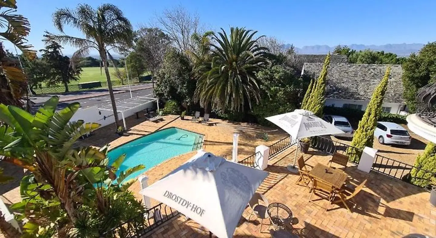 Dark Chocolate Guest House OUTDOOR_POOL