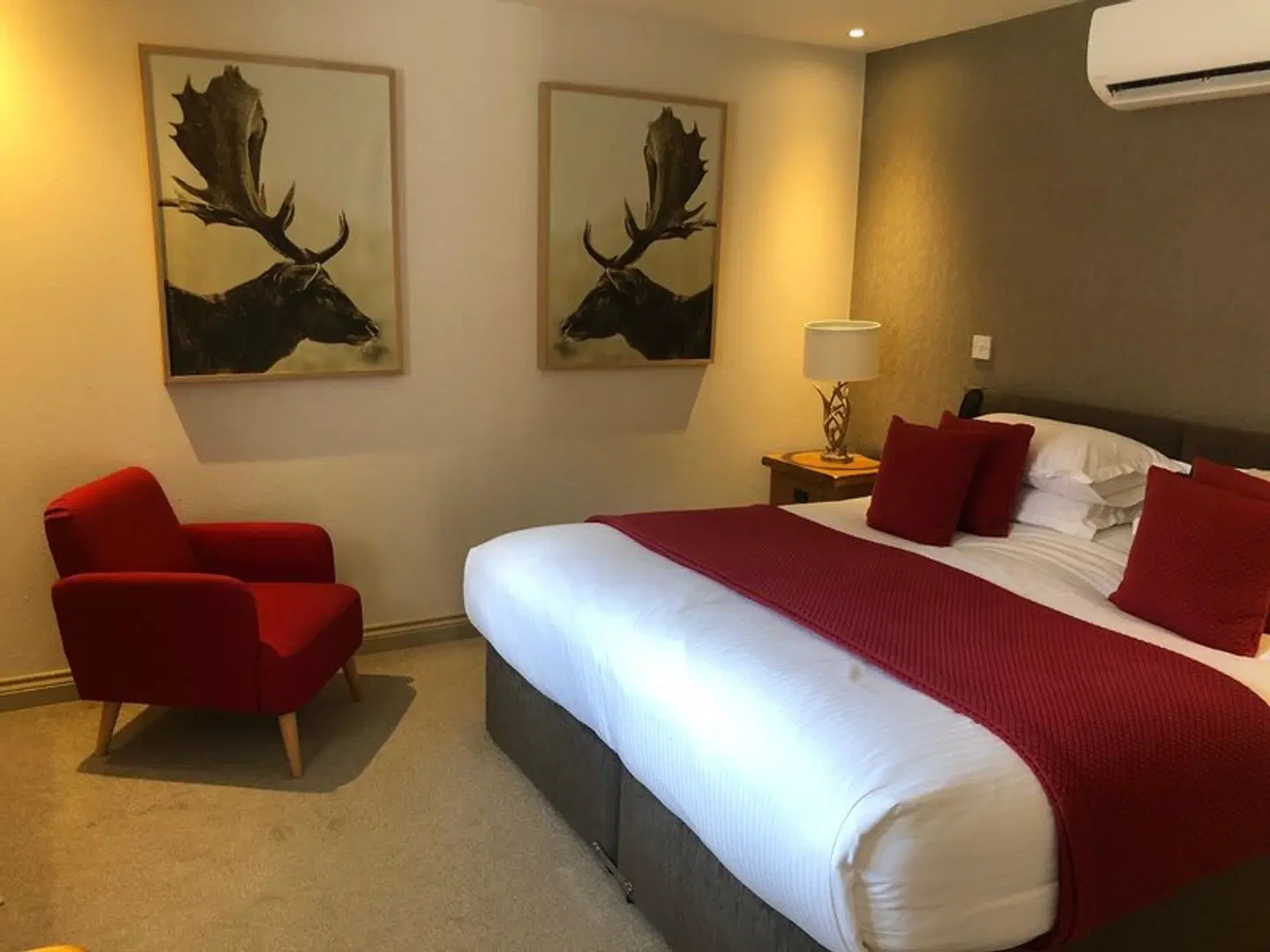 The Honingham Buck ROOM_EXAMPLE