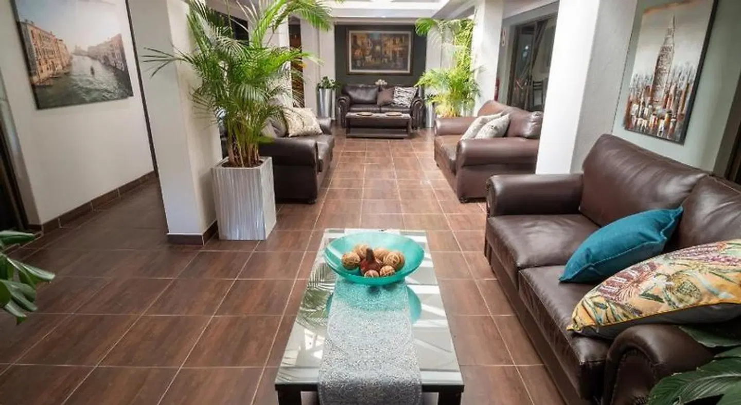 Lala Dene Lodge LOUNGE_LOBBY