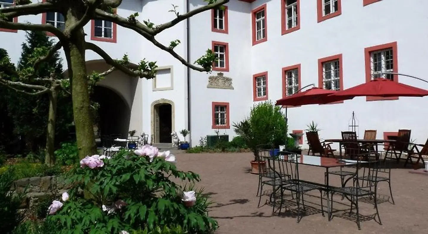 Schloß Triestewitz Terrasse