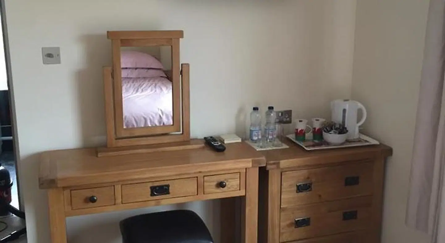 Bryn Derwen ROOM_EXAMPLE