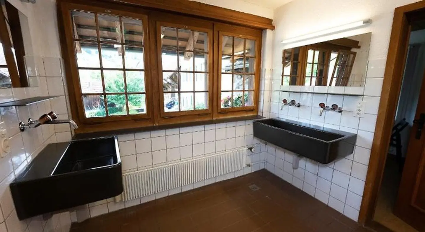 Brugg Youth Hostel Badezimmer