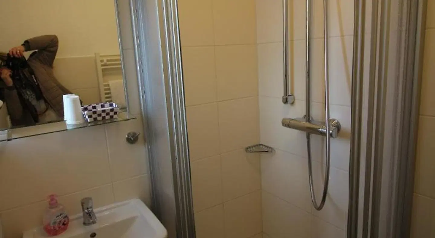 Apart Hotel Paradies Badezimmer