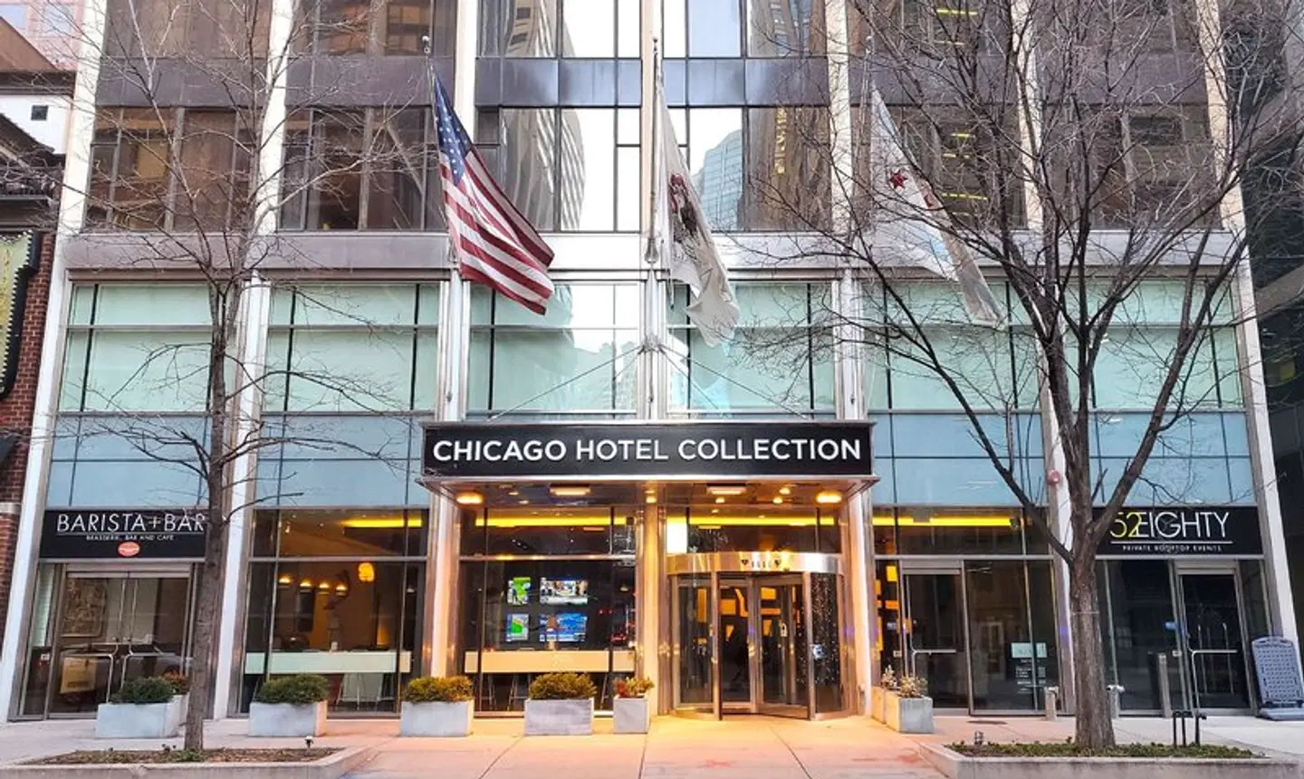 The Chicago Hotel Collection - Magnificent Mile Hotel & Suites EXTERIOR