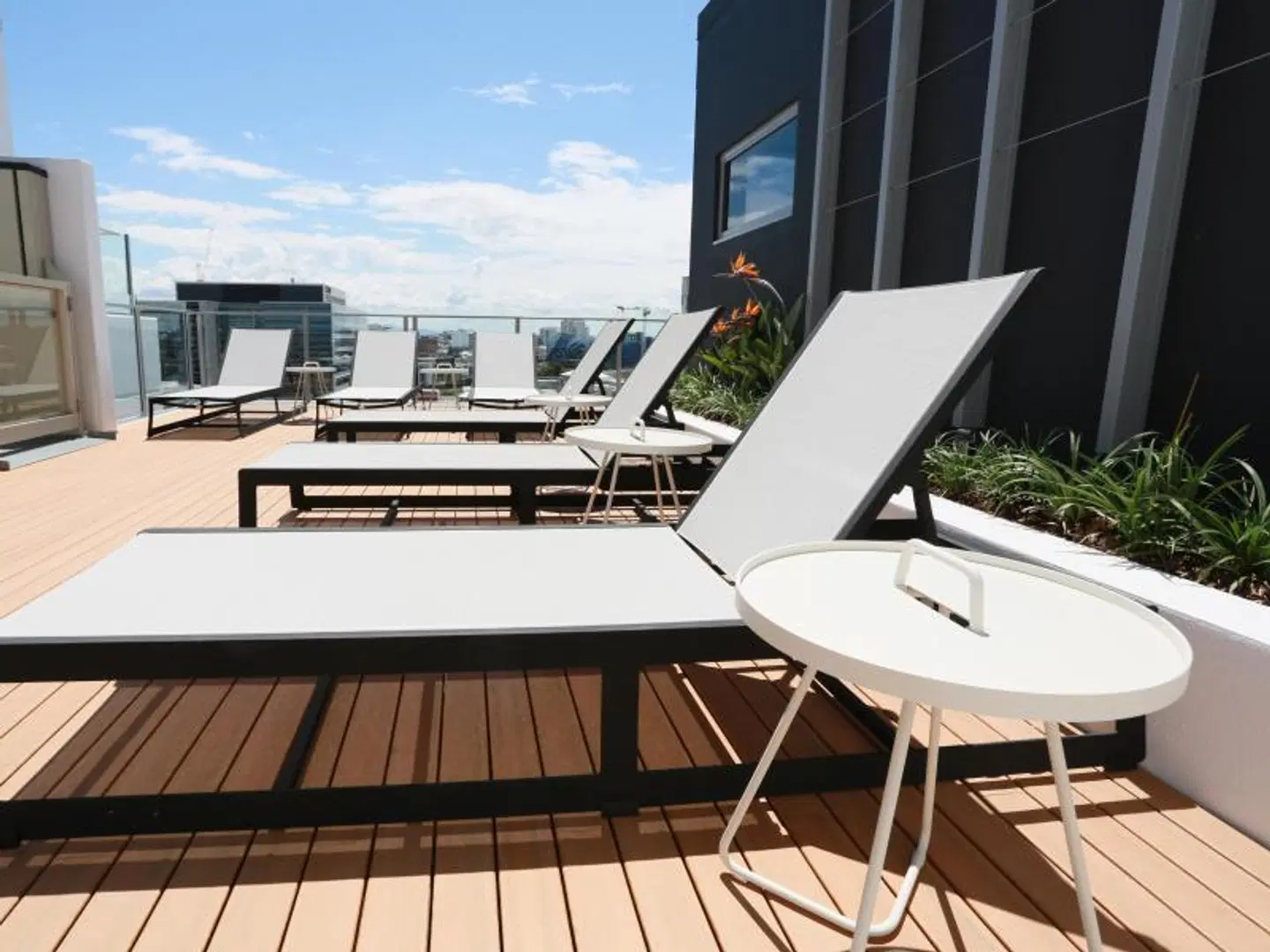 Alex Perry Hotel & Apartments Terrasse