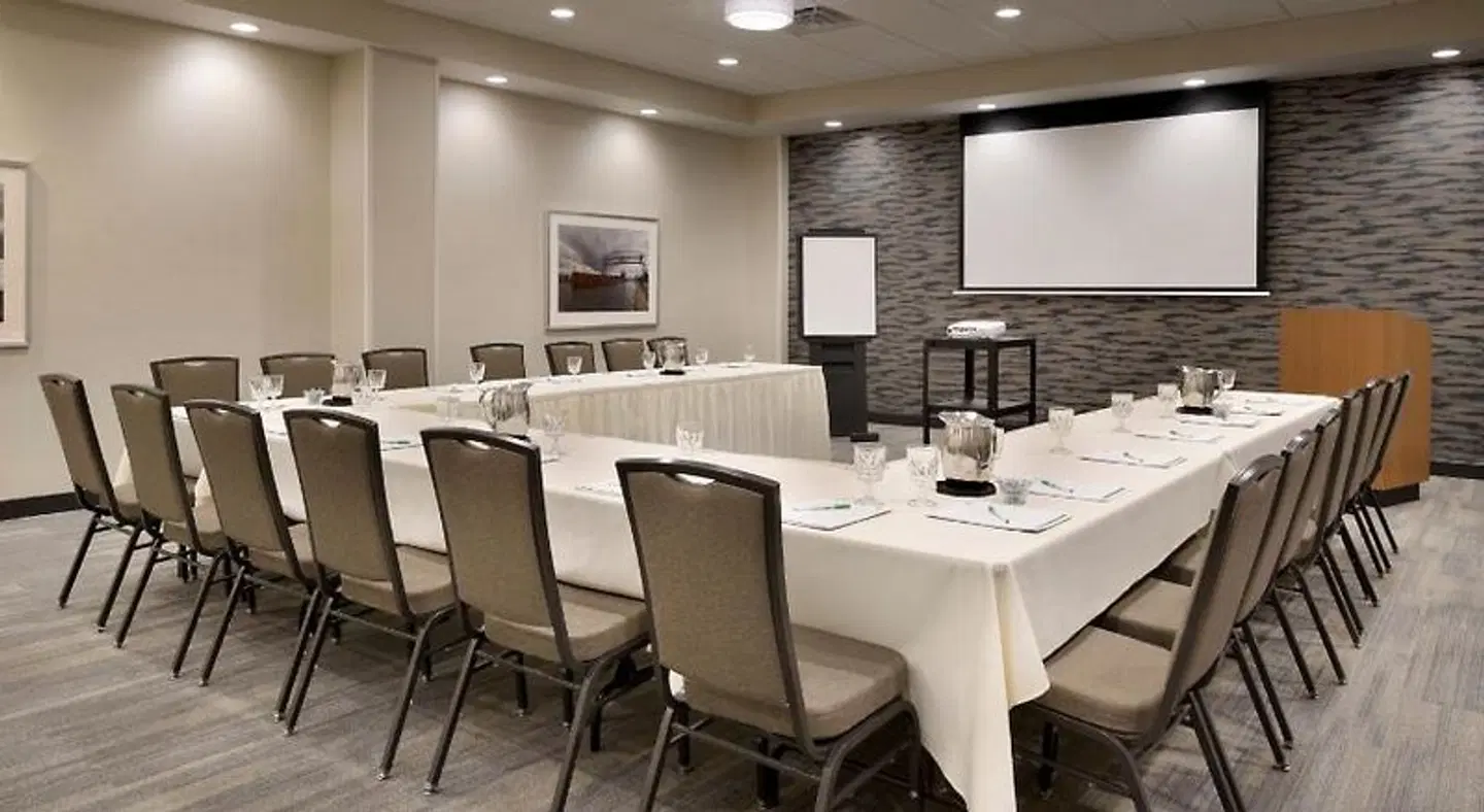Holiday Inn & Suites Duluth-Downtown by IHG Konferenz