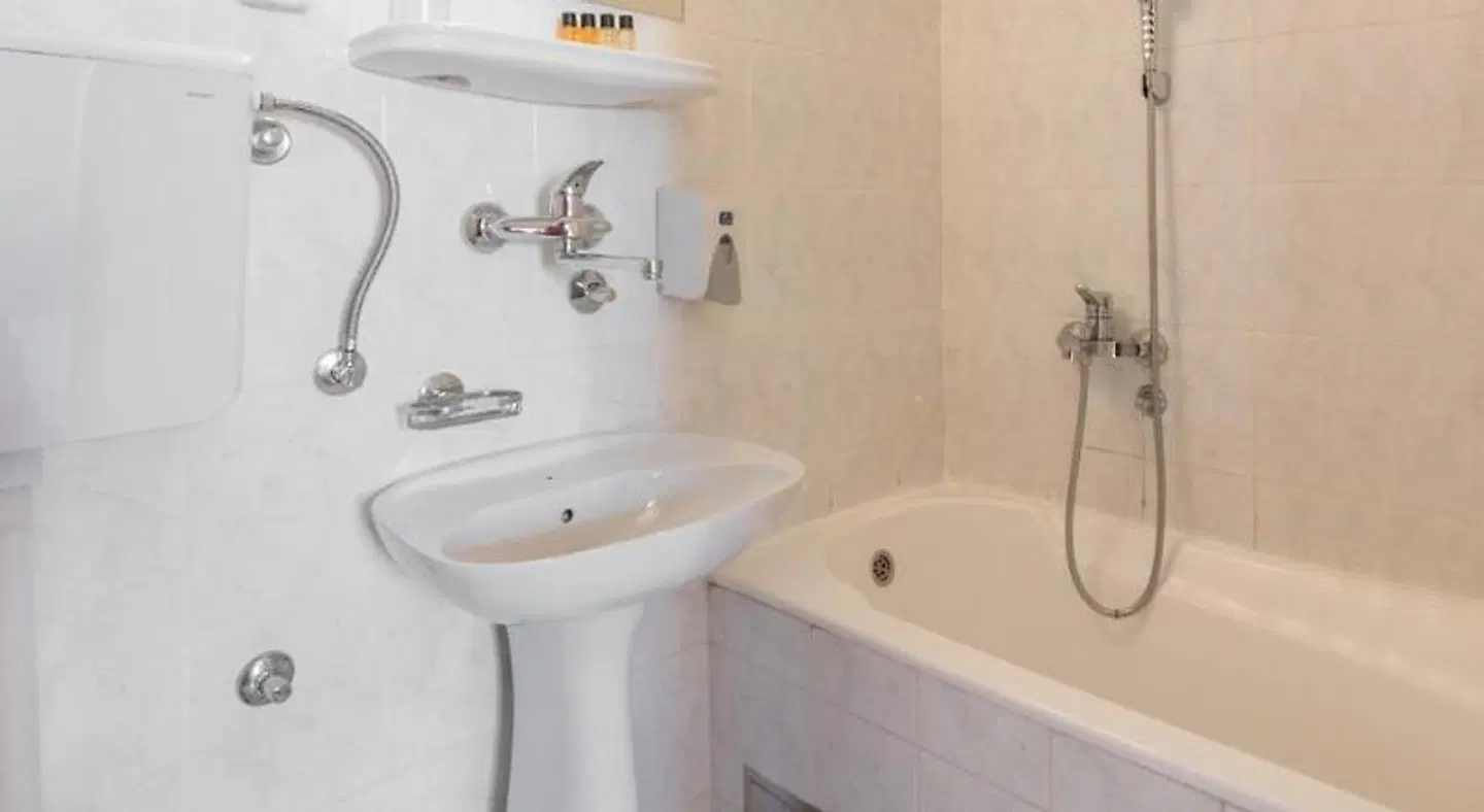 R-Club Old Town Apartments Badezimmer