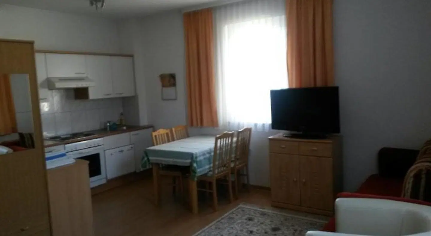 Pressbaum ROOM_EXAMPLE