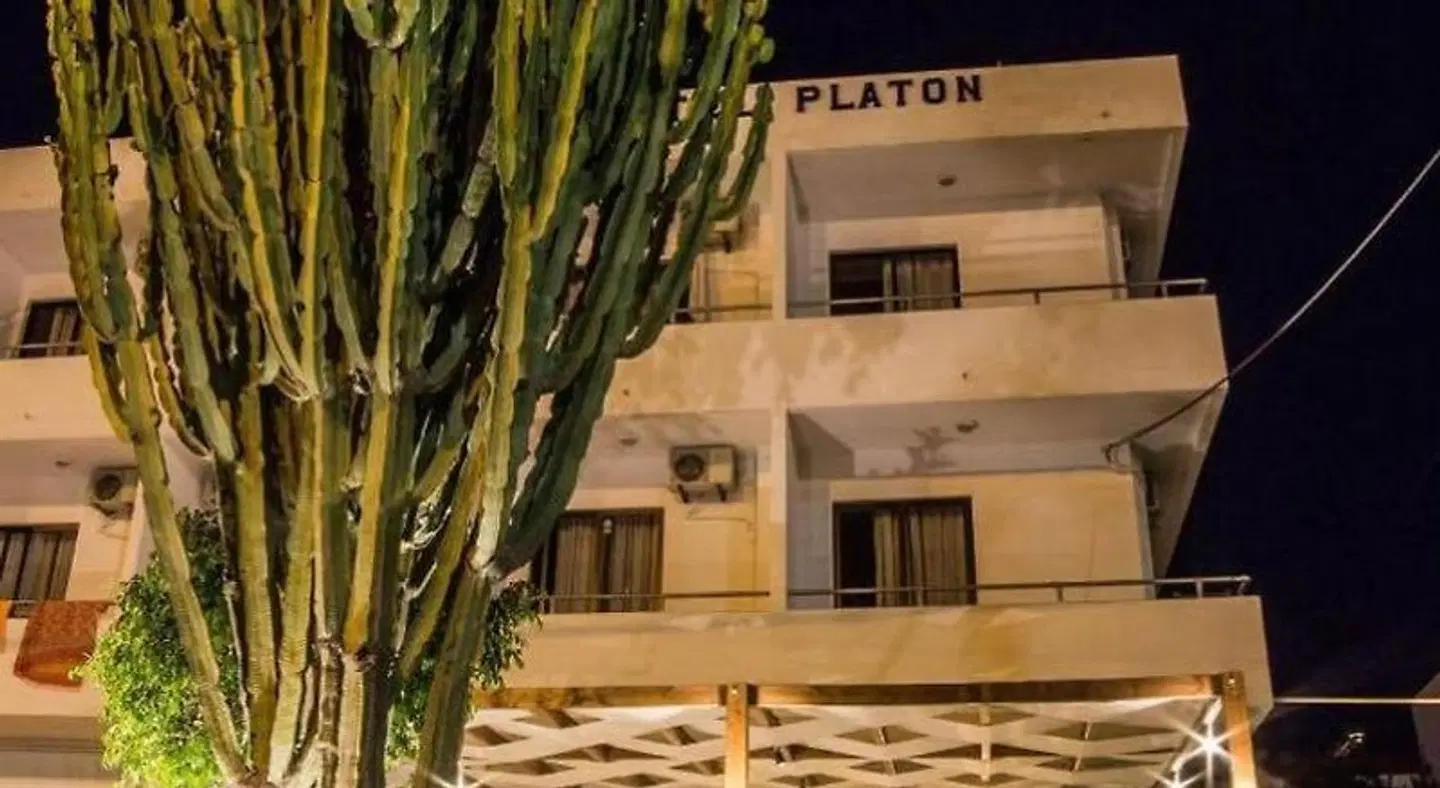 Hotel Platon EXTERIOR