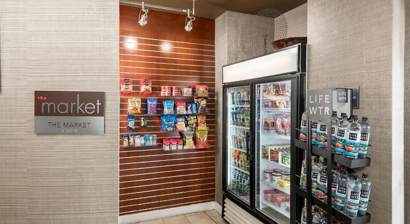 Courtyard by Marriott Phoenix North/Happy Valley Bar