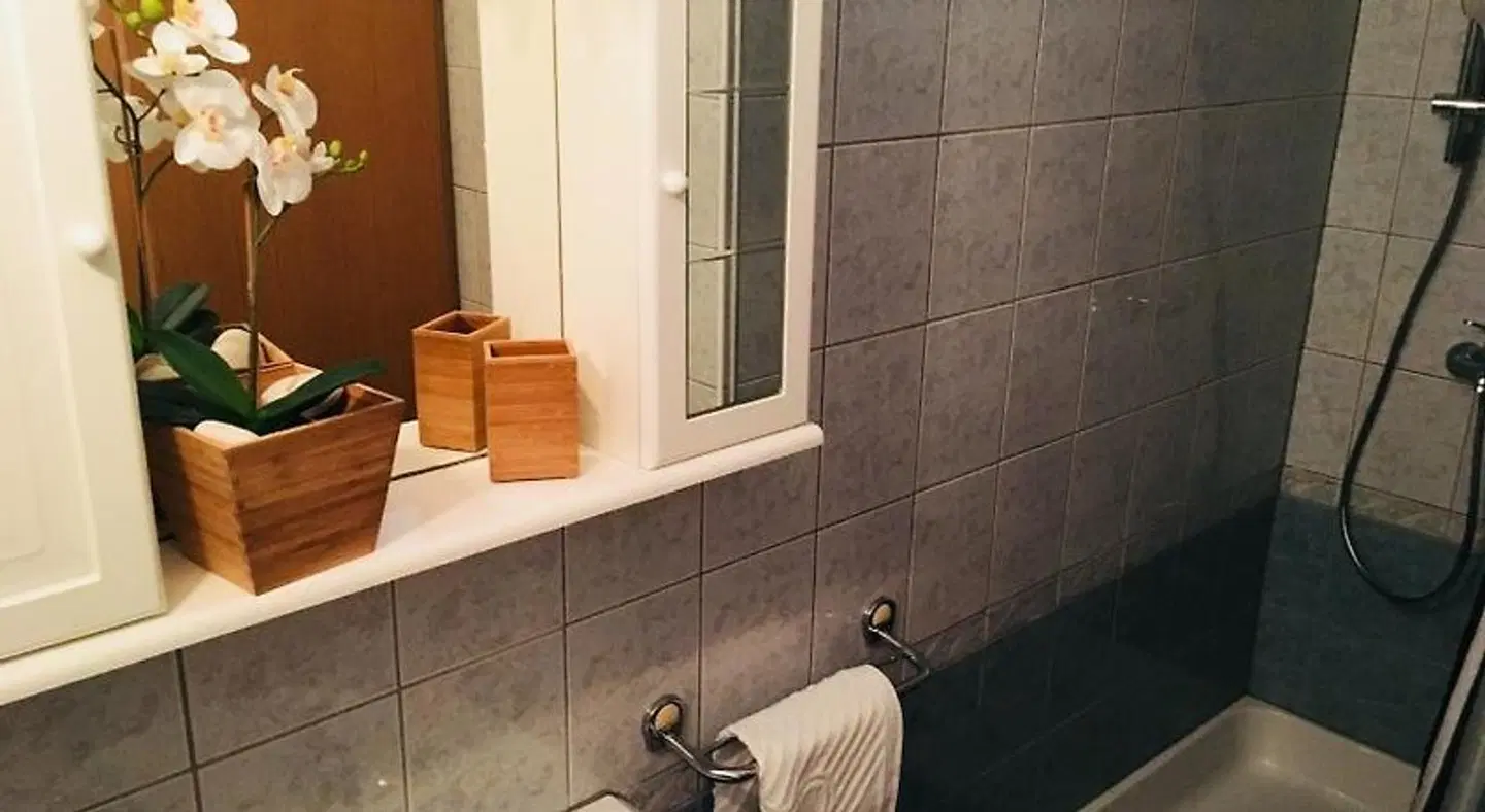 Apartmani Peri' Badezimmer