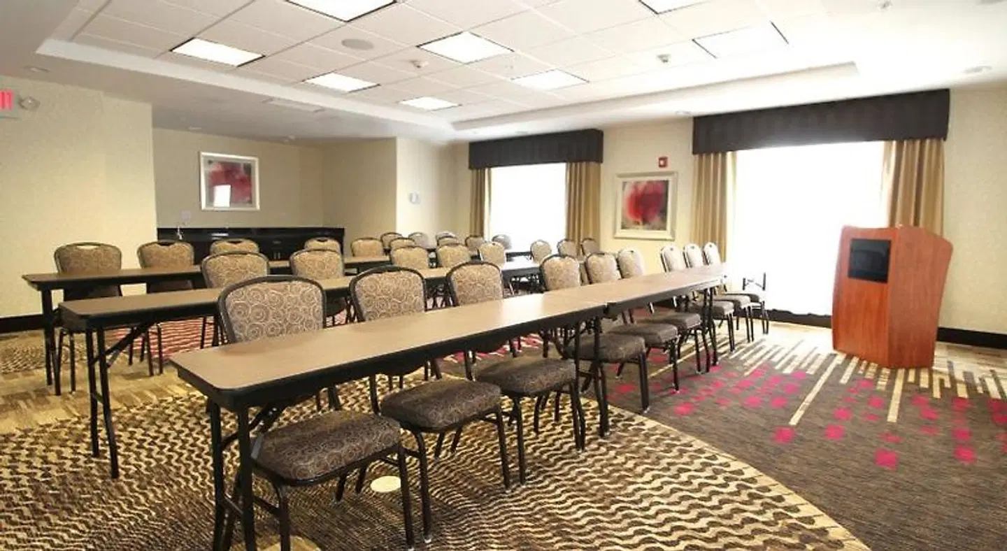 Hampton Inn & Suites Sandusky/Milan Konferenz