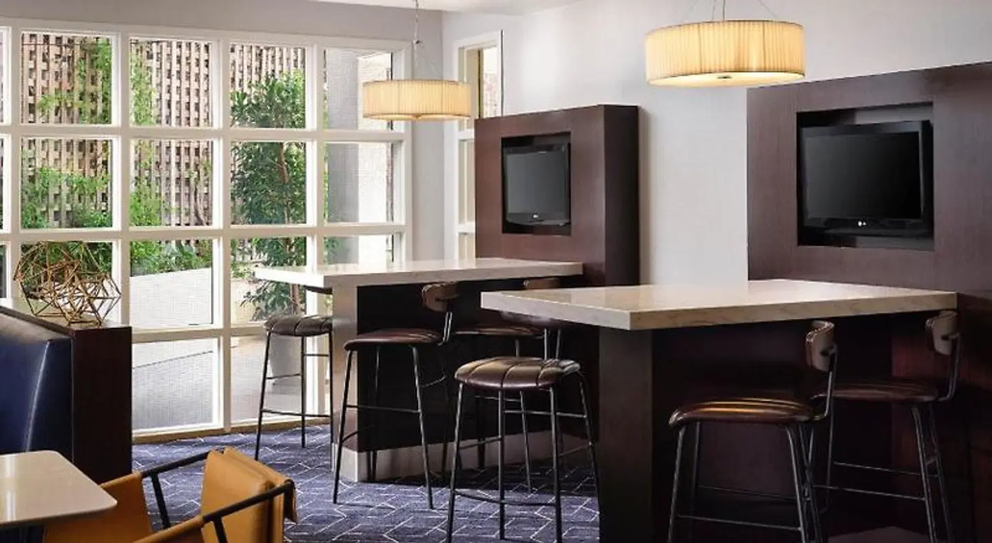 Courtyard by Marriott Los Angeles Century City/Beverly Hills Bar
