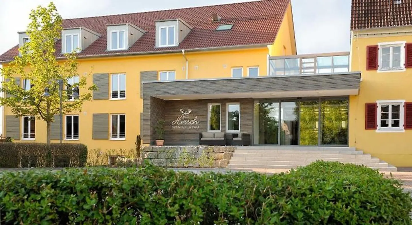 Hirsch EXTERIOR