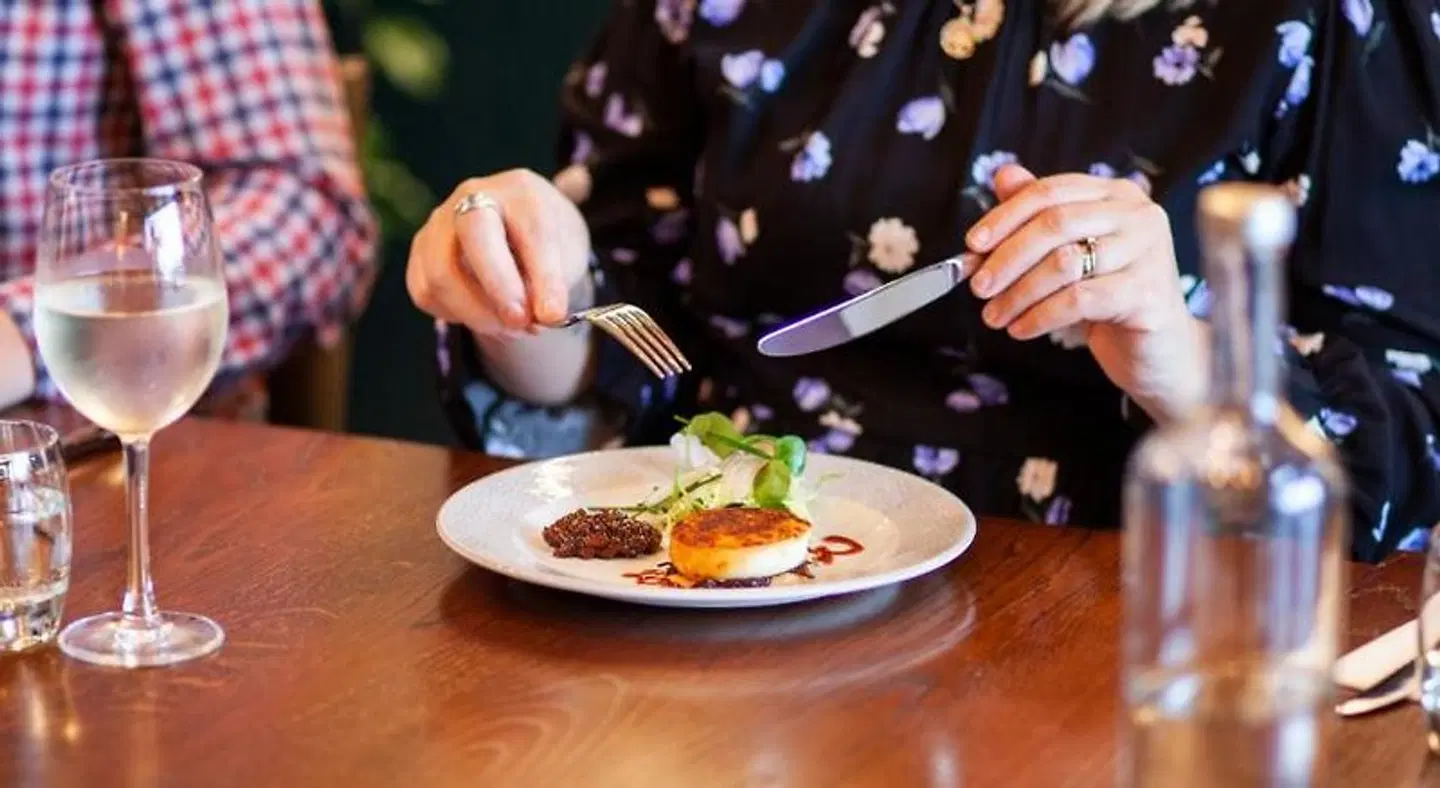 The Bell, Alderminster Restaurant