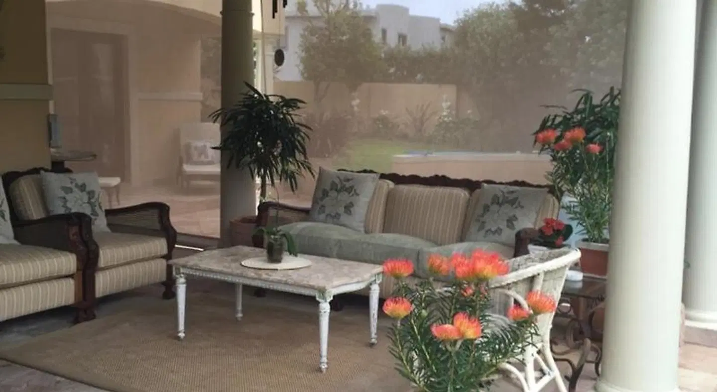 Roman Retreat Terrasse
