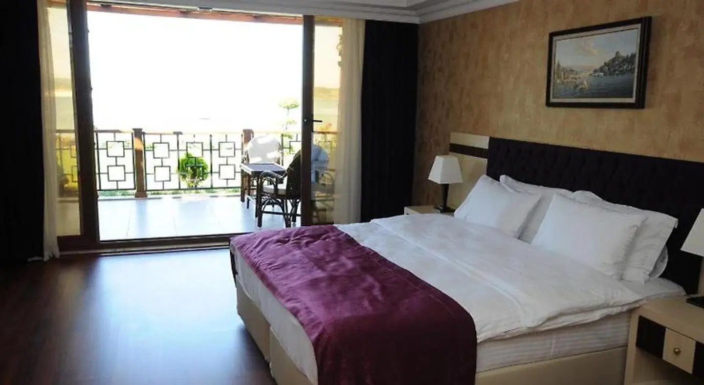 Phellos Suites ROOM_EXAMPLE