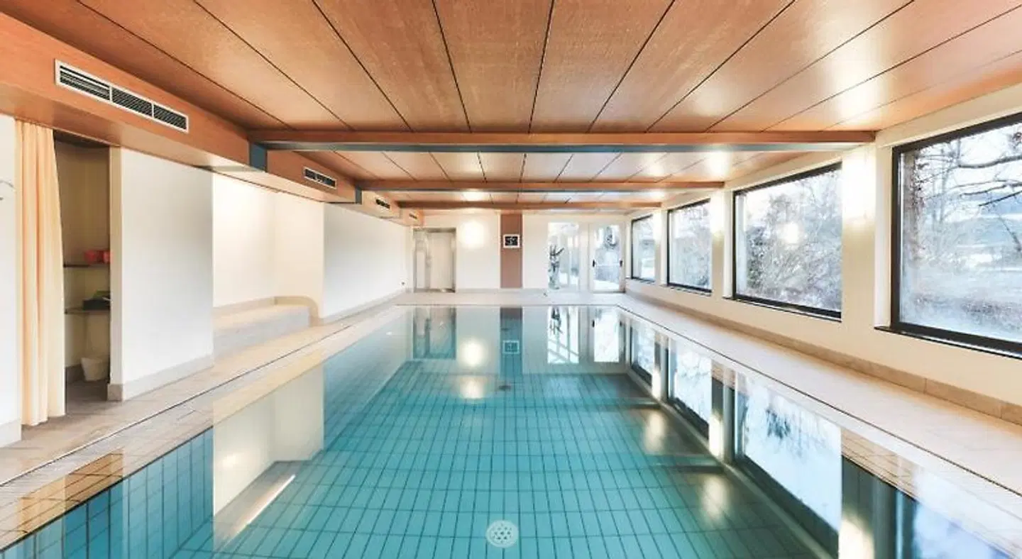 Stern Hallenbad