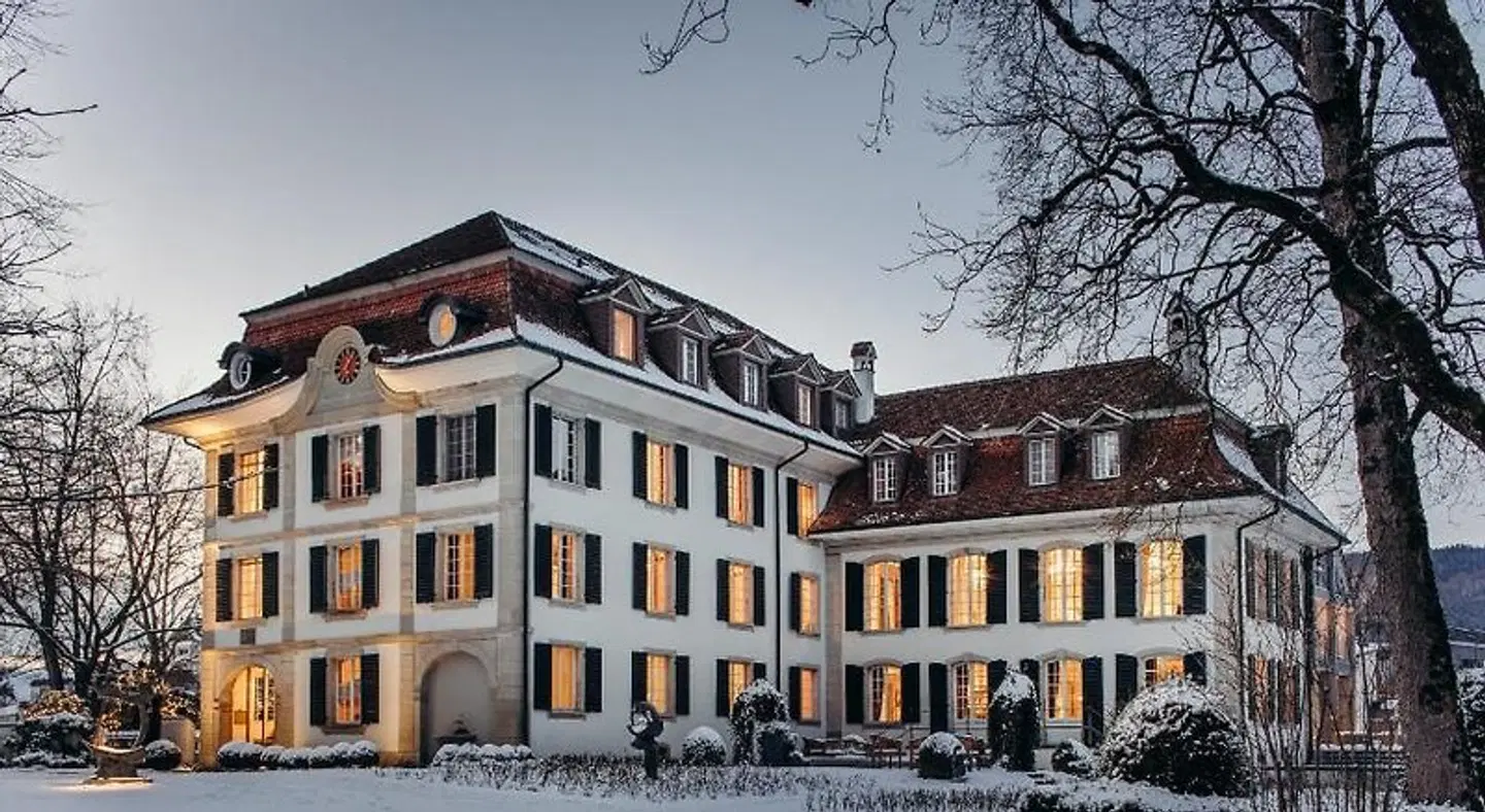Schloß Hünigen EXTERIOR
