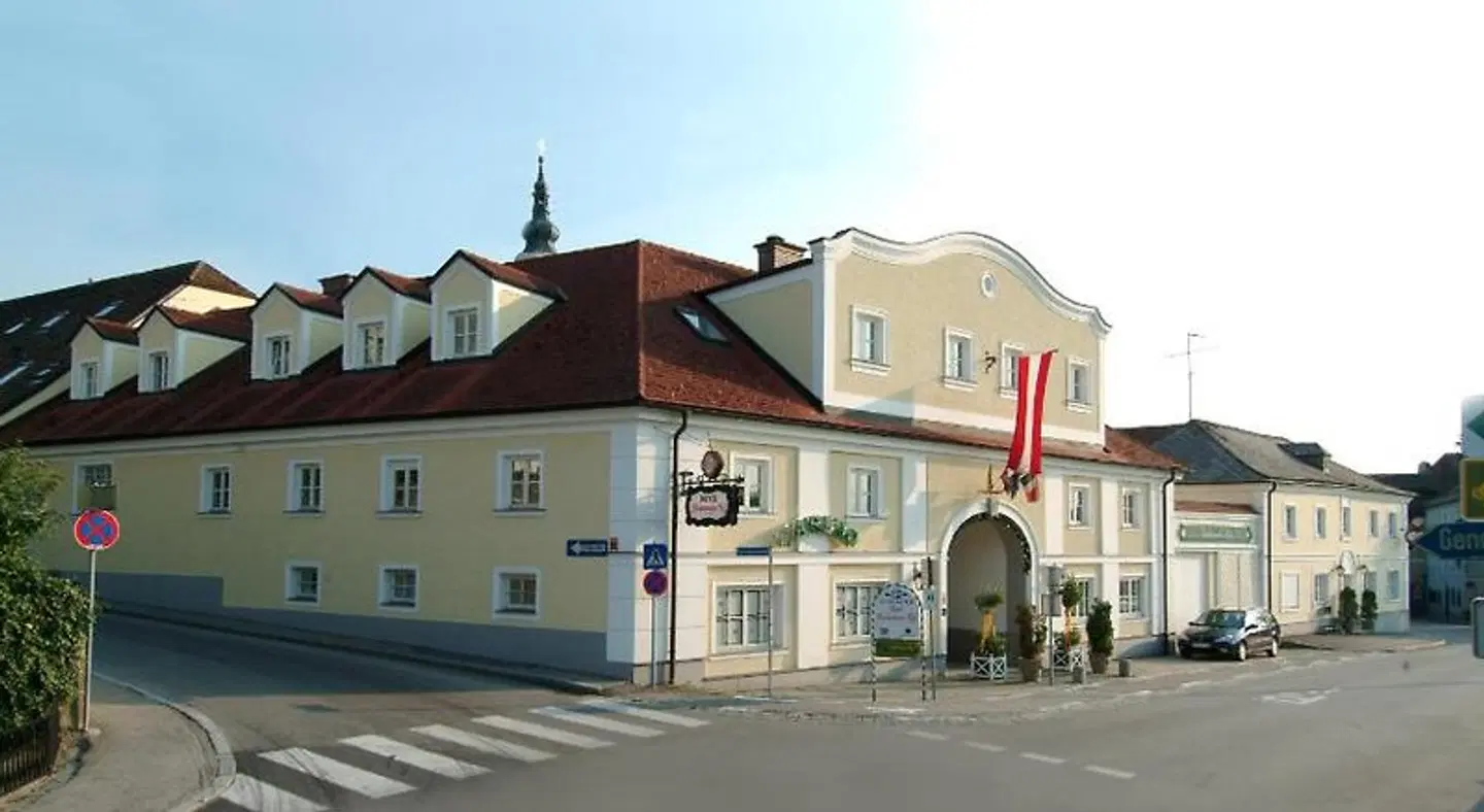 Hotel Biedermeier Hof EXTERIOR