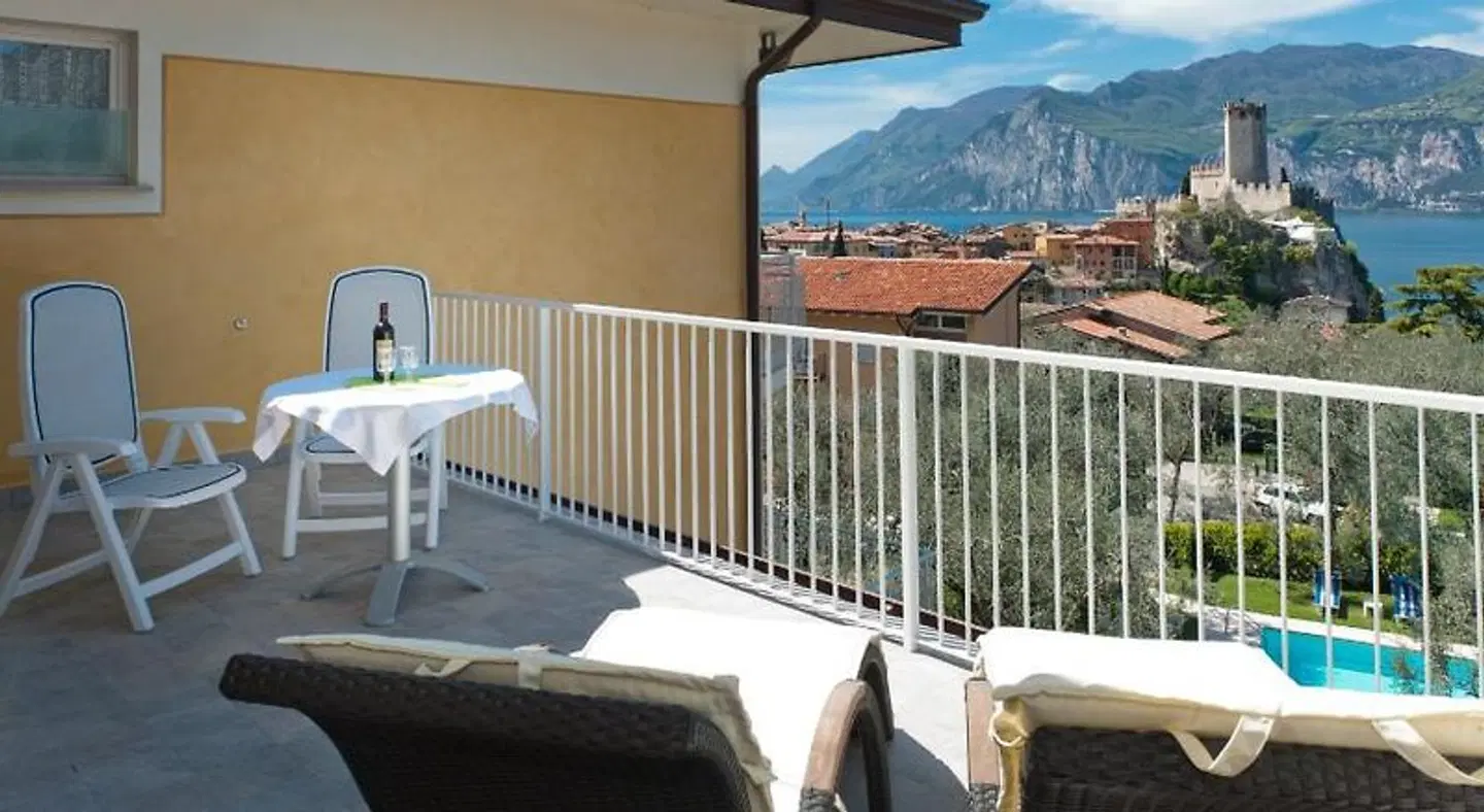 Augusta Terrasse