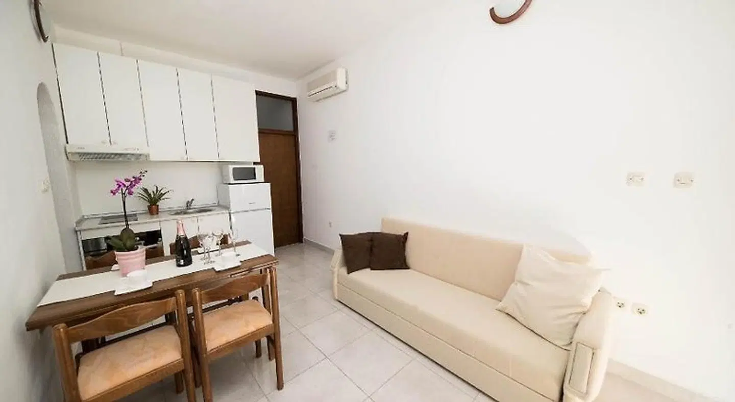 Apartments Bareti' ROOM_EXAMPLE