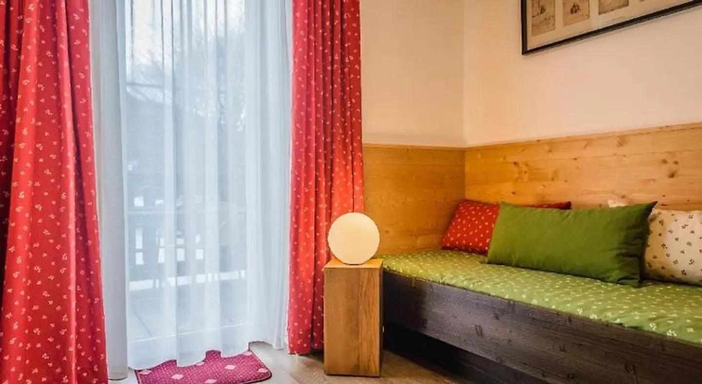 Enzian ROOM_EXAMPLE