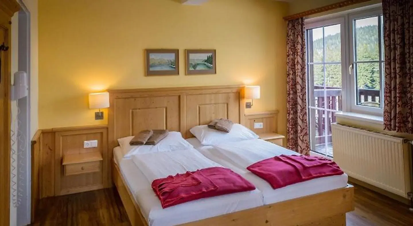 Enzian ROOM_EXAMPLE
