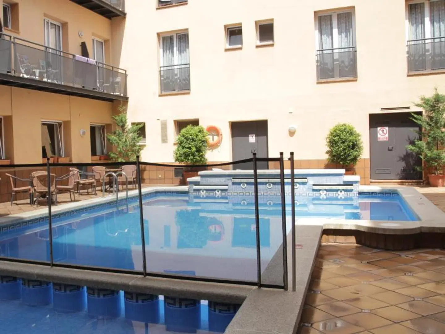 Hotel Mar de Tossa OUTDOOR_POOL