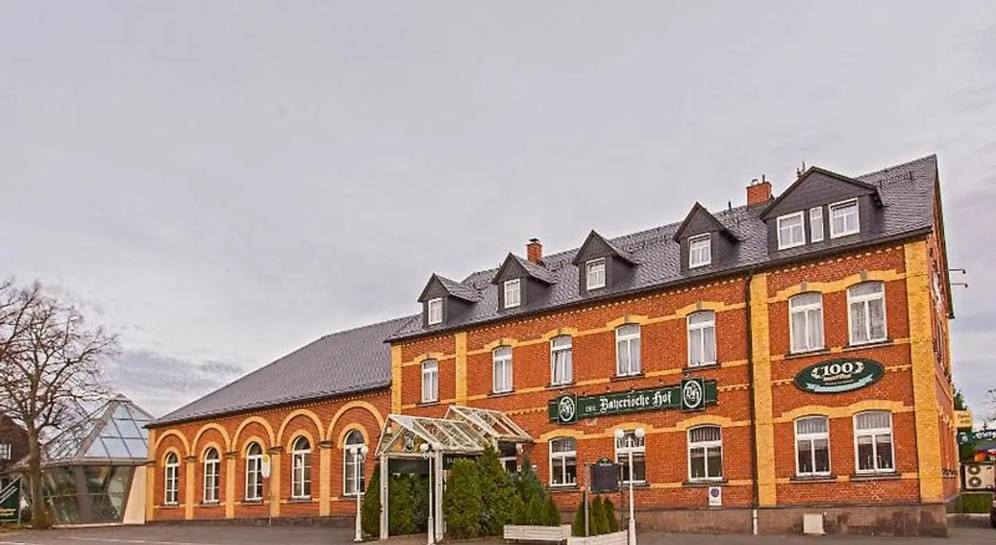 Der Bayerischer Hof EXTERIOR