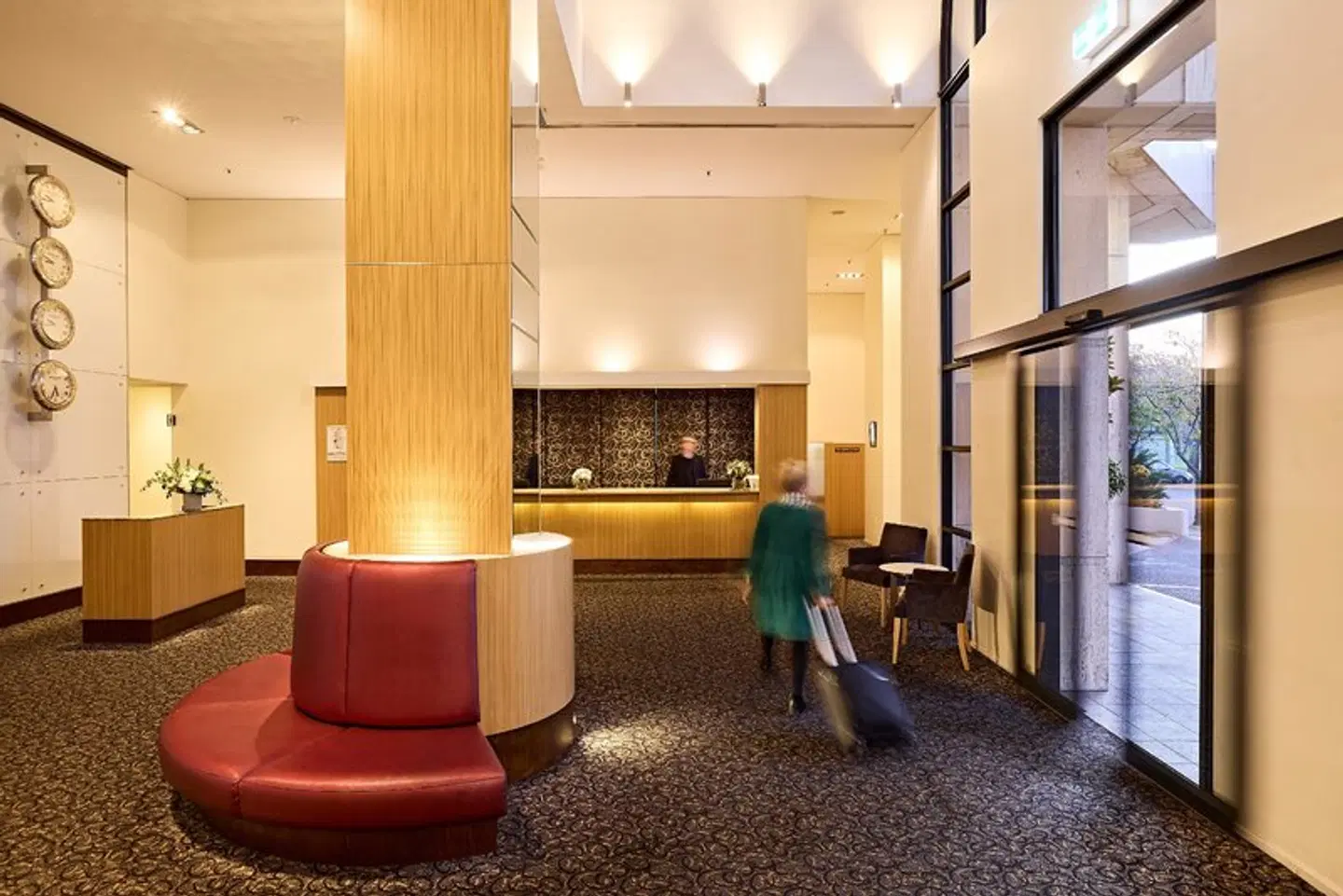 View Melbourne LOUNGE_LOBBY