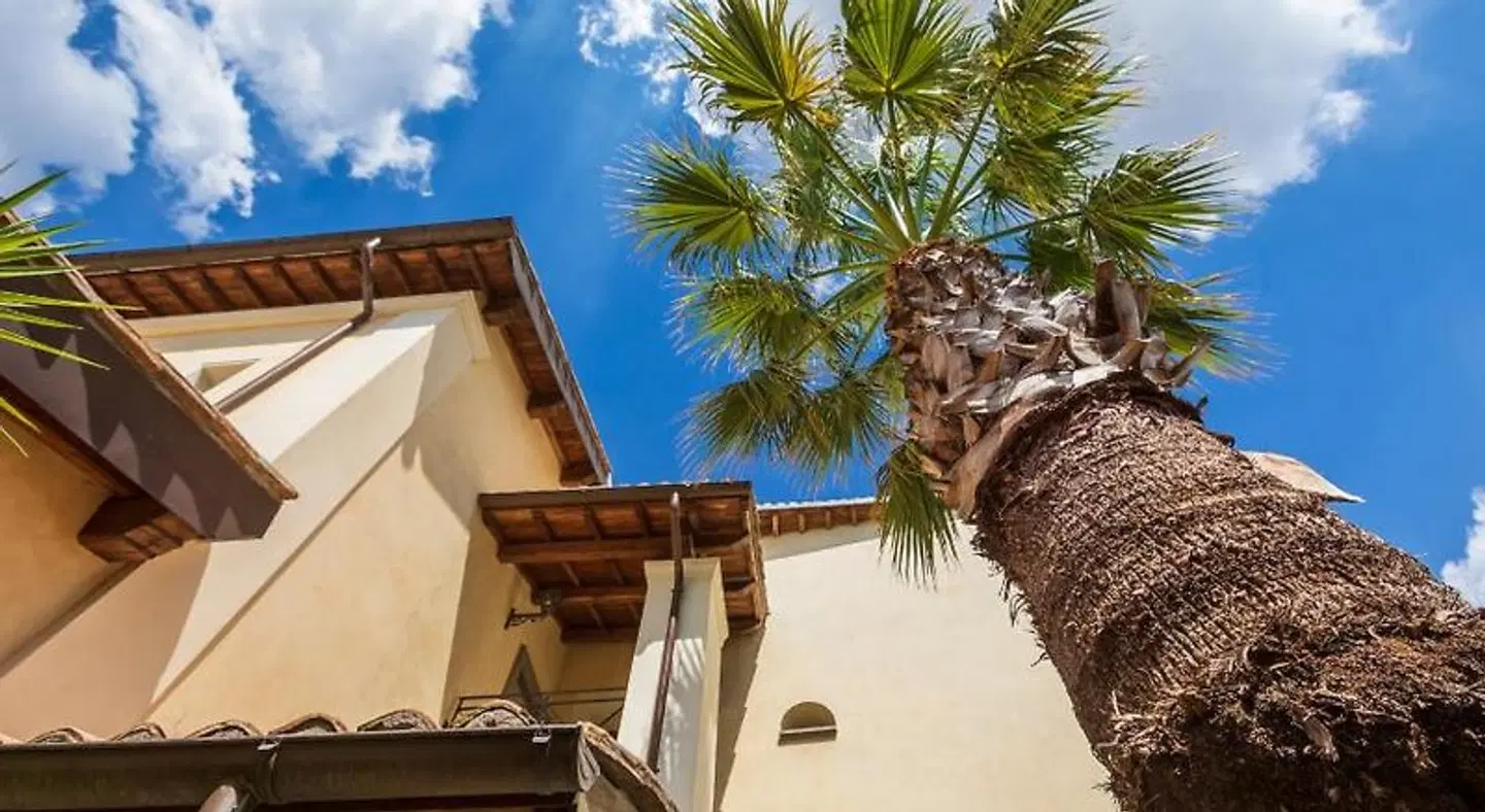 Residenza d'Epoca Pietra Di Ponente Tiere