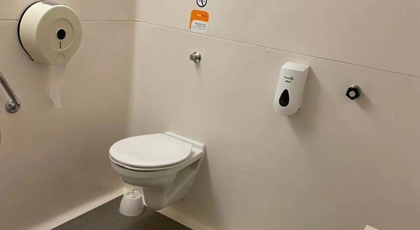 hotelF1 Verdun Badezimmer
