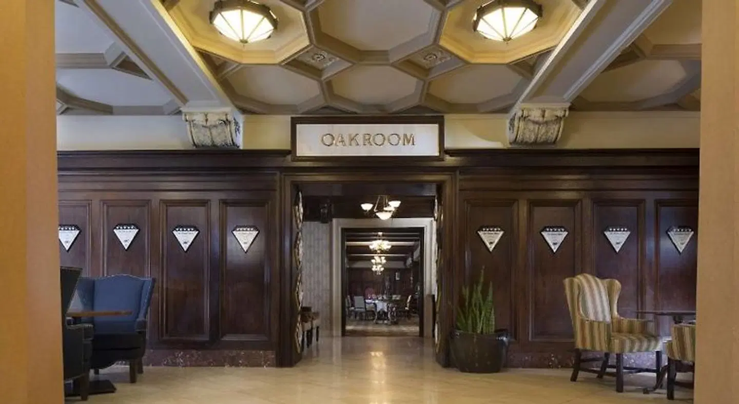 The Seelbach Hilton Louisville EXTERIOR