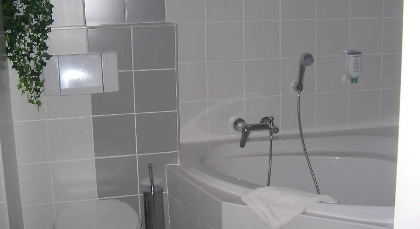 Hotel Ambiente Badezimmer
